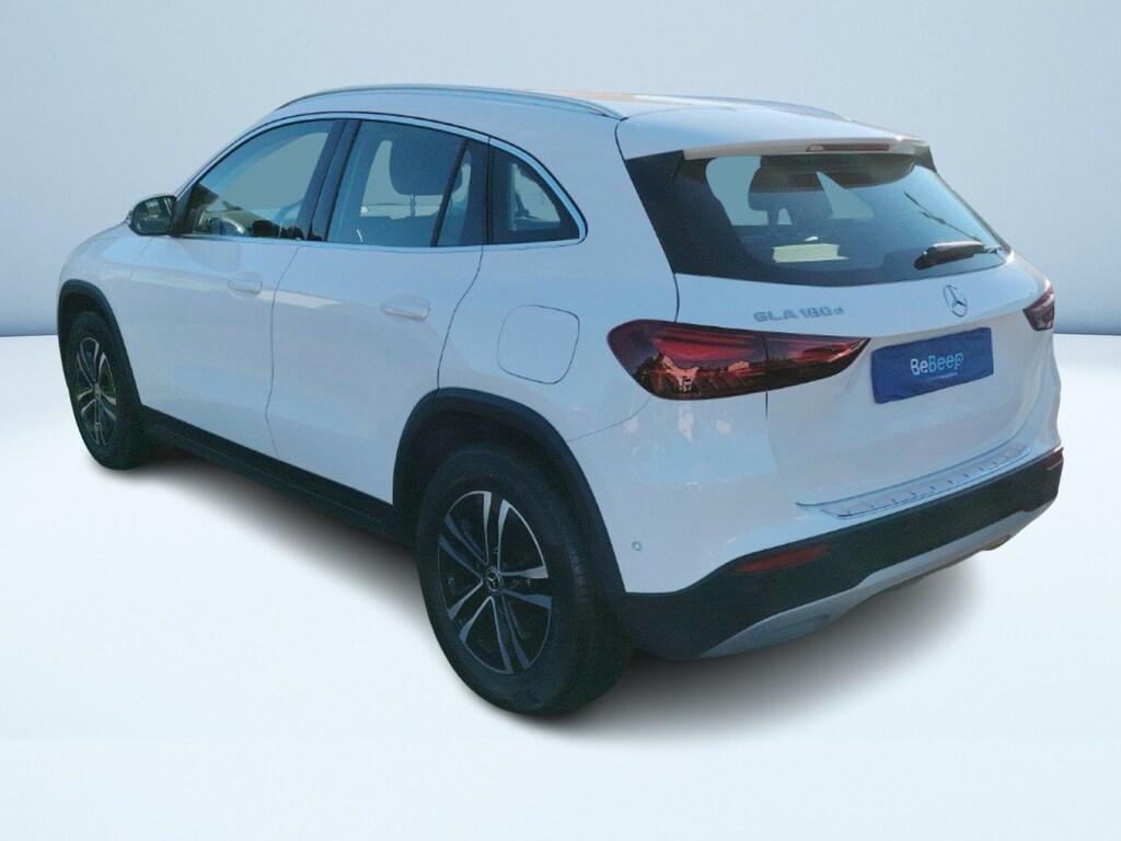 Mercedes GLA 180 180 D Advanced 8G-DCT