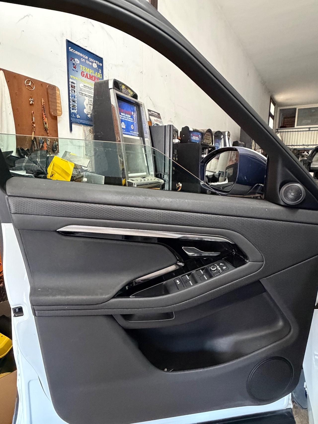 Land Rover Range Evoque 2.0D I4-L.Flw 150 CV