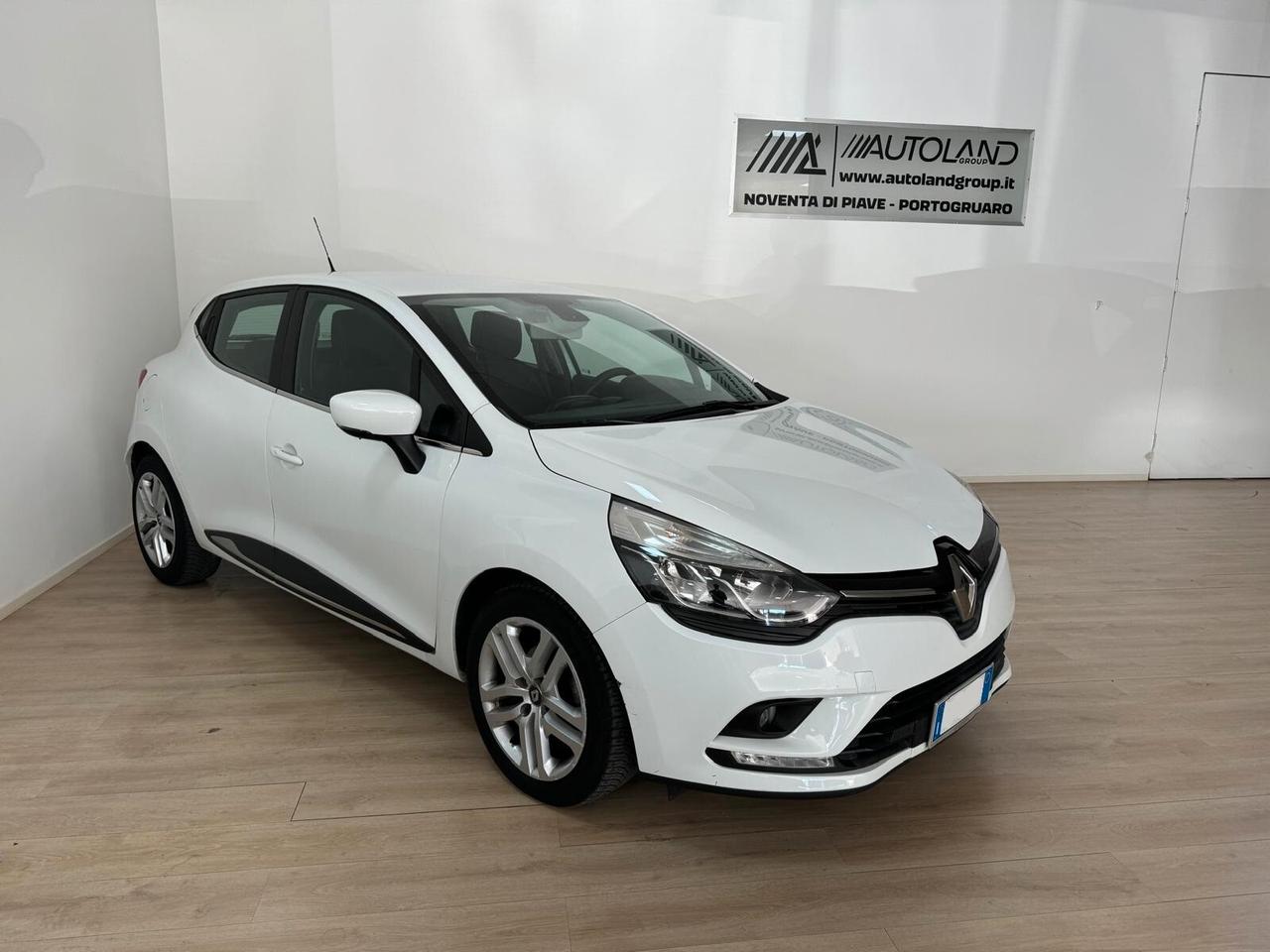Renault Clio dCi 8V 75CV Start&Stop 5 porte *** NEOPATENTATI***