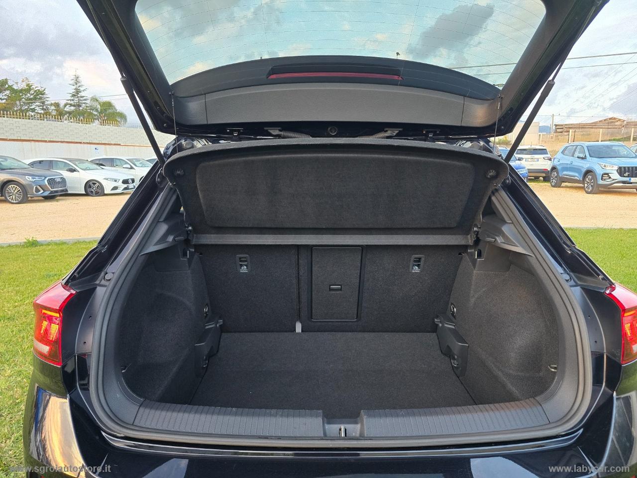 VOLKSWAGEN T-Roc 2.0 TDI SCR R-Line
