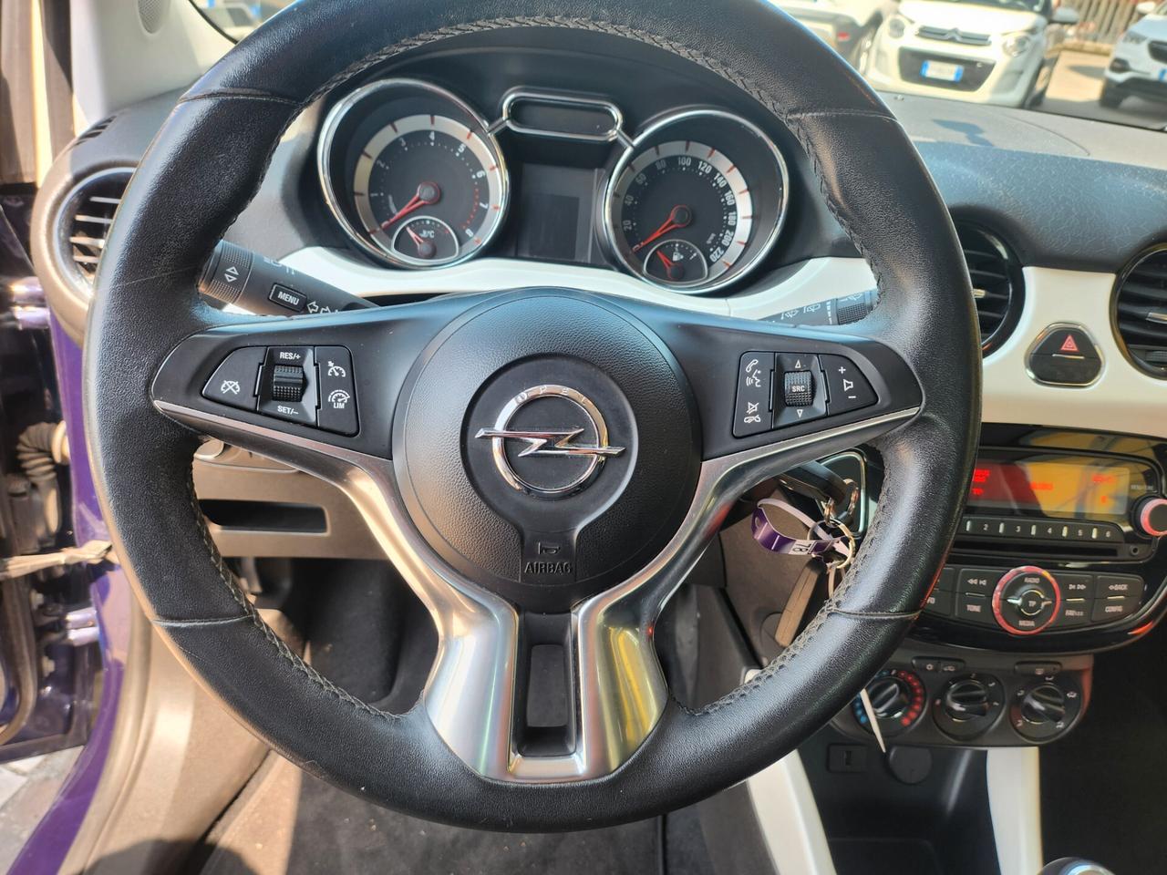 Opel Adam 1.2 70 CV Jam