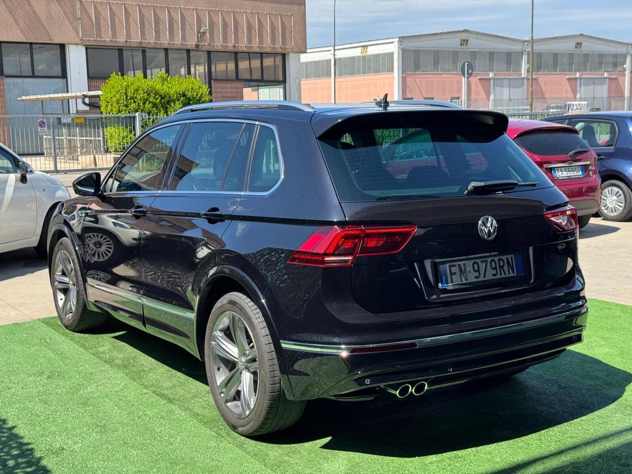 Volkswagen Tiguan 1.6 TDI R-LINE BlueMotion Technology