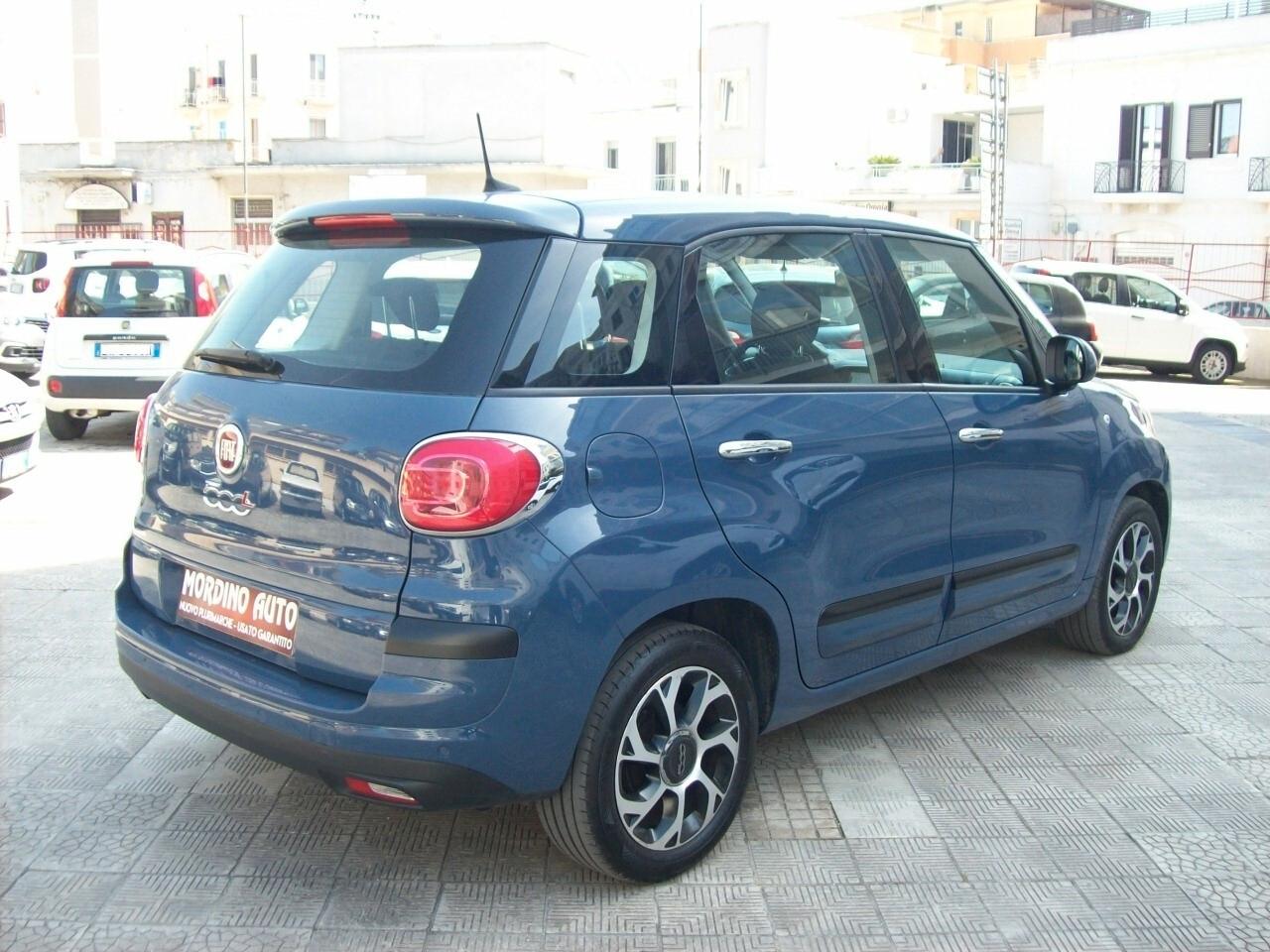 Fiat 500L 1.3 Multijet 95CV Business Navy