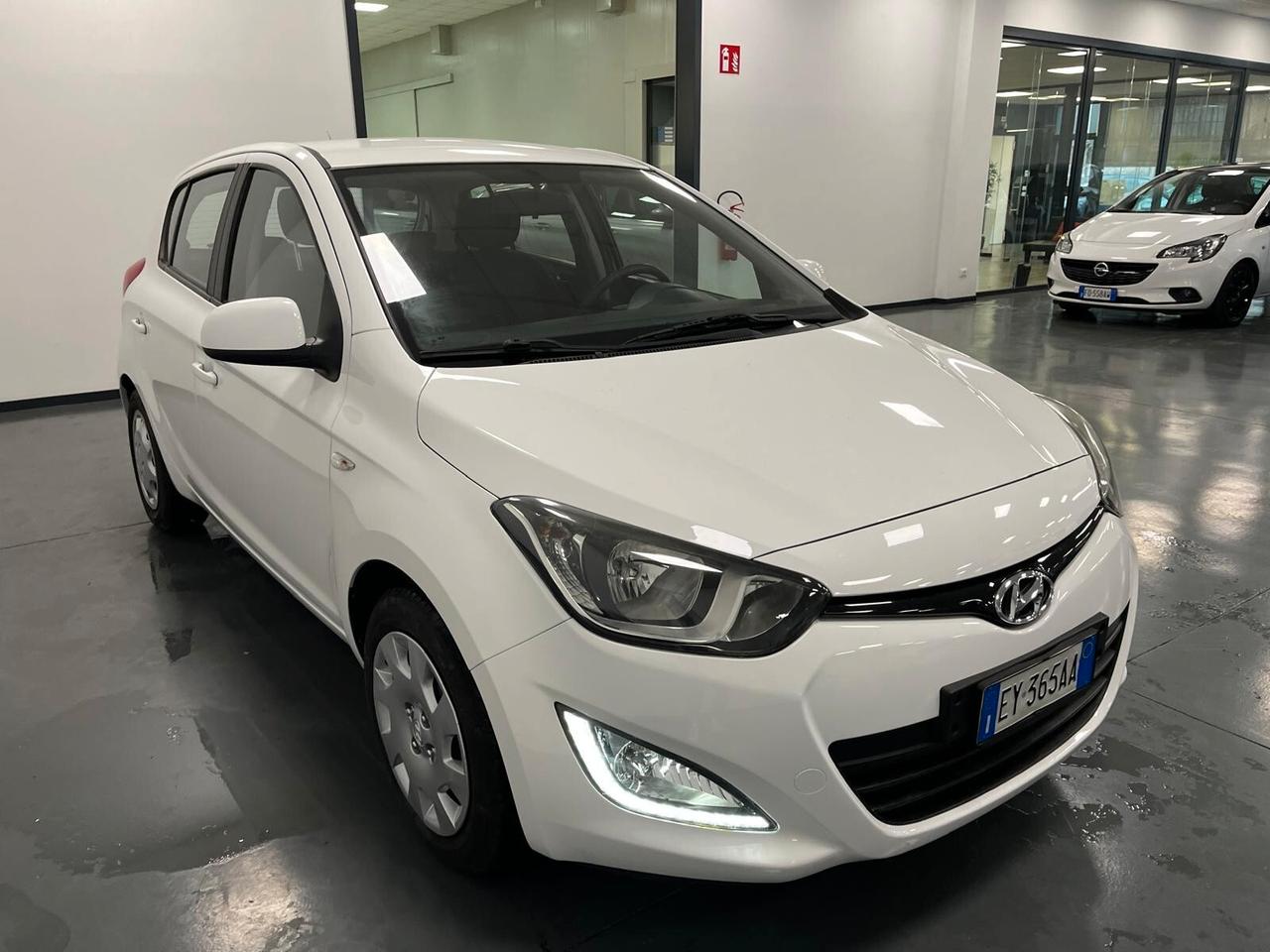Hyundai i20 5p-1.2 Classic-GPL2035-NEOPATENTATI