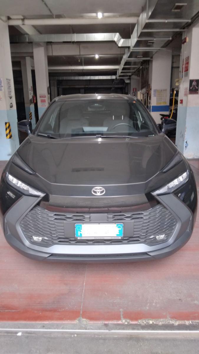 C-HR '2024 1.8 hev Active fwd e-cvt 12700 KM