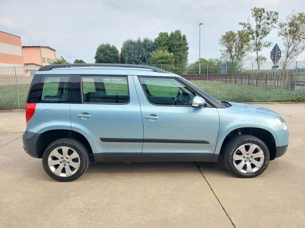 SKODA Yeti 1.2 TSI Ambition - 2012