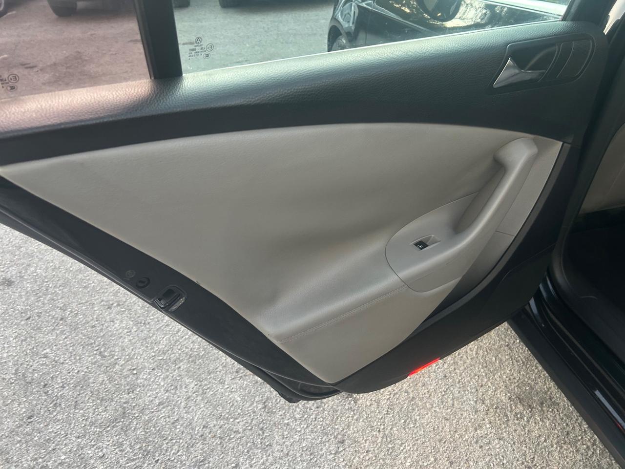 Volkswagen Passat 2.0 TDI DPF Highline