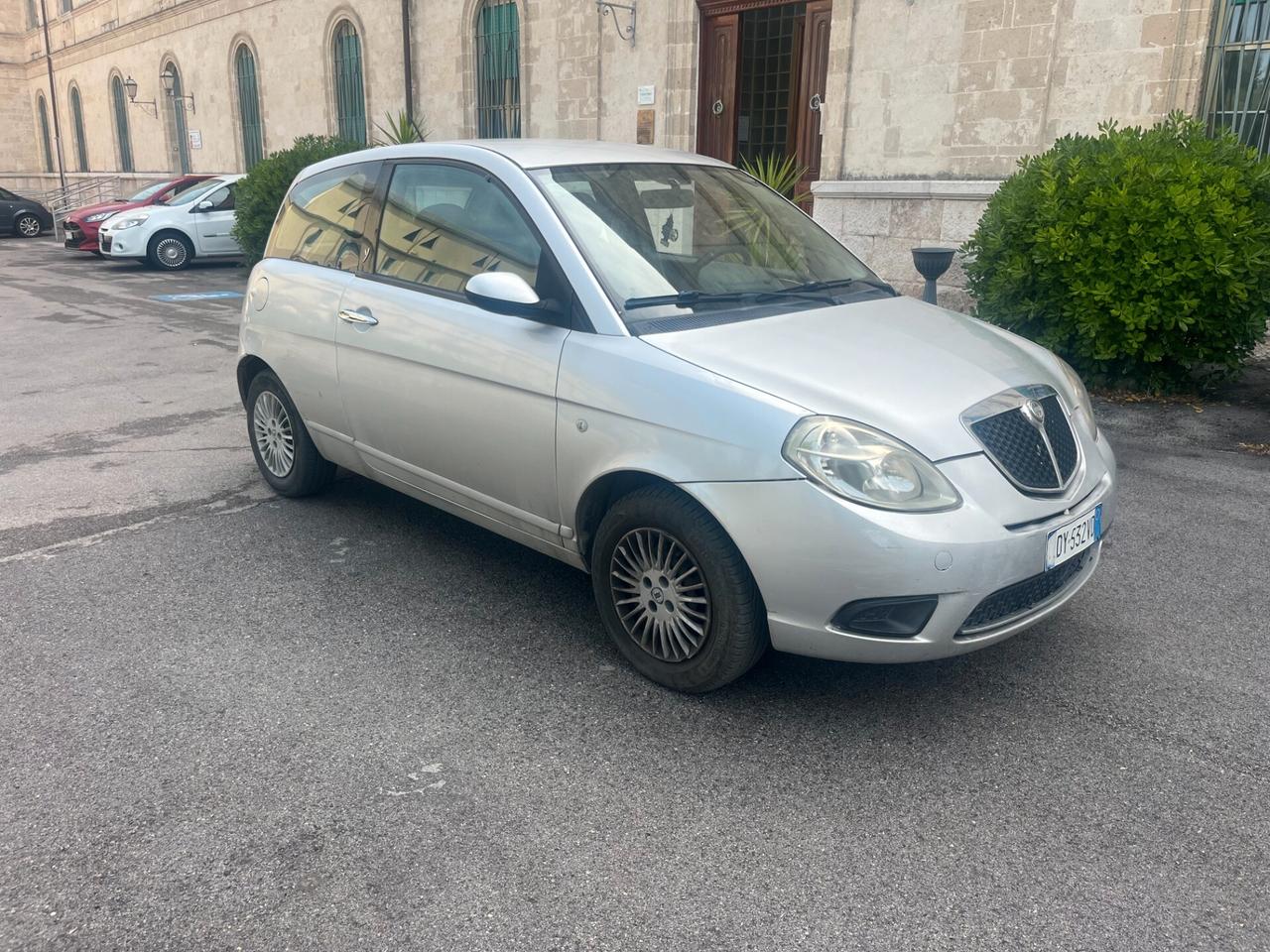 Lancia Ypsilon 1.3 MJT 75 CV X NeoPatentati