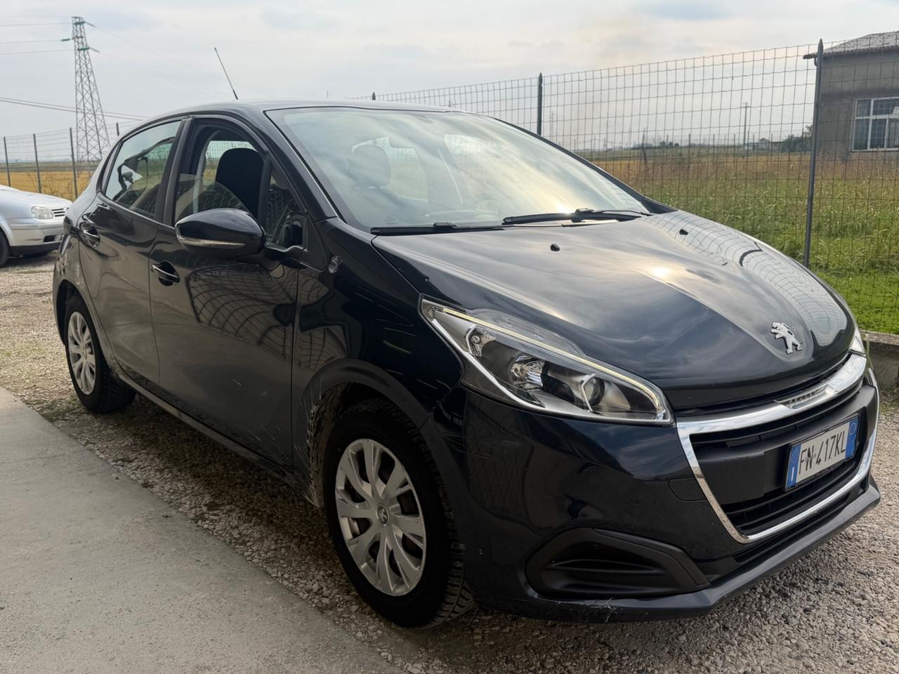 Peugeot 208 allure Garanzia 12 MESI