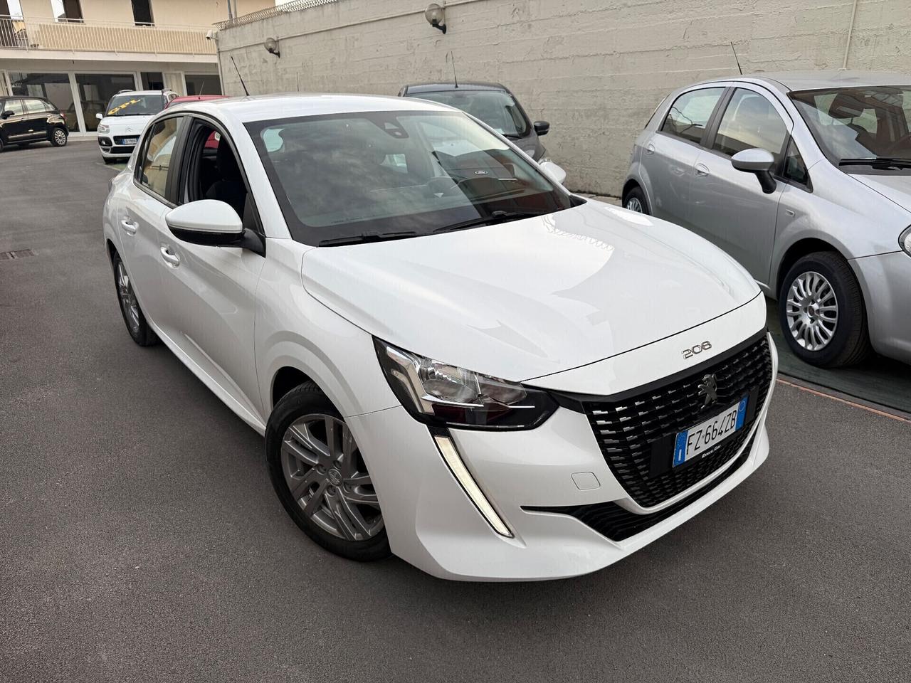 Peugeot 208 1.2benzina - 2020