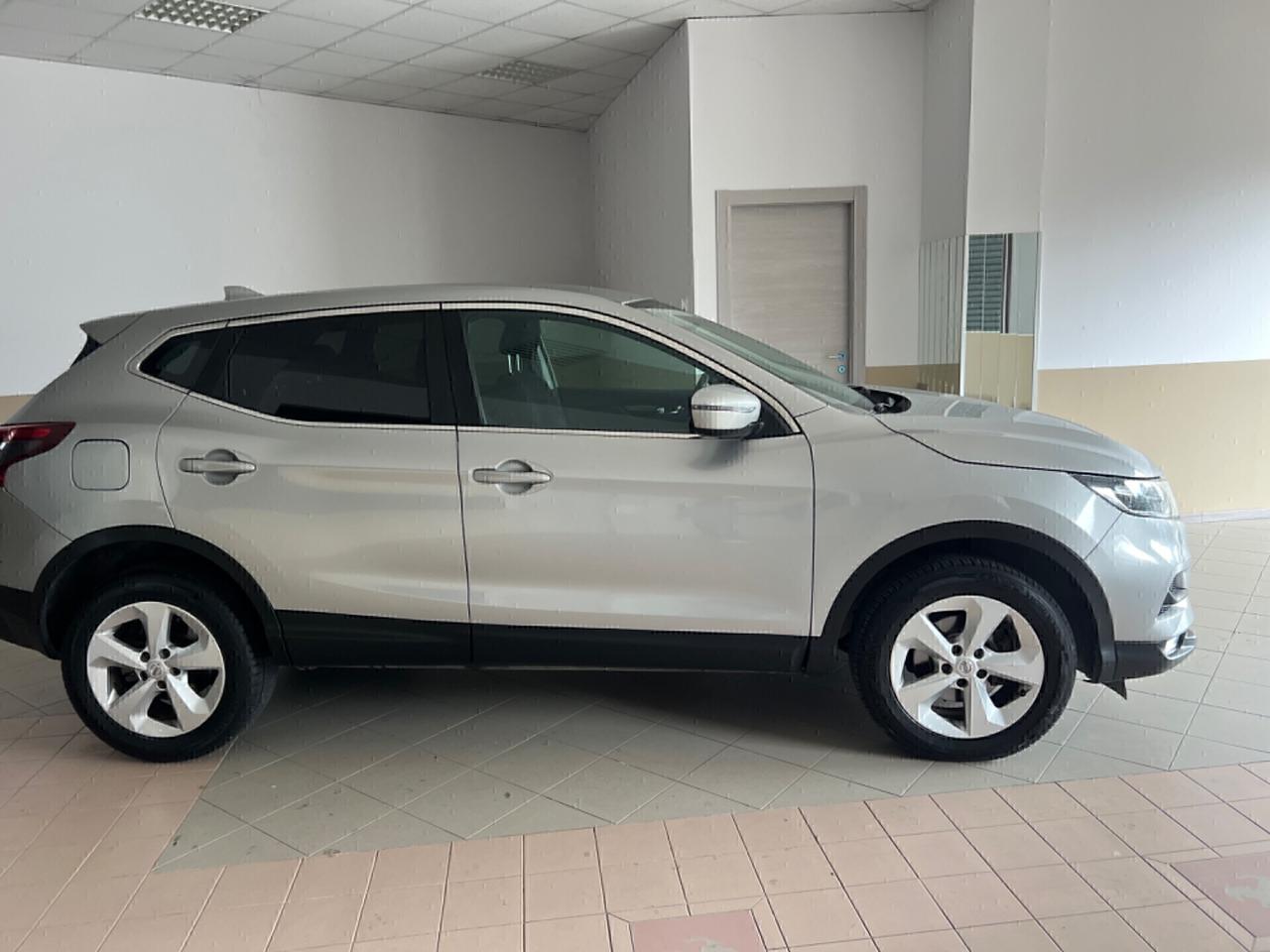 Nissan Qashqai 1.6 dCi 2WD Visia AFFARE