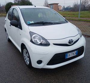 Toyota Aygo 1.0 12V VVT-i 5 porte Cool Soda Connect