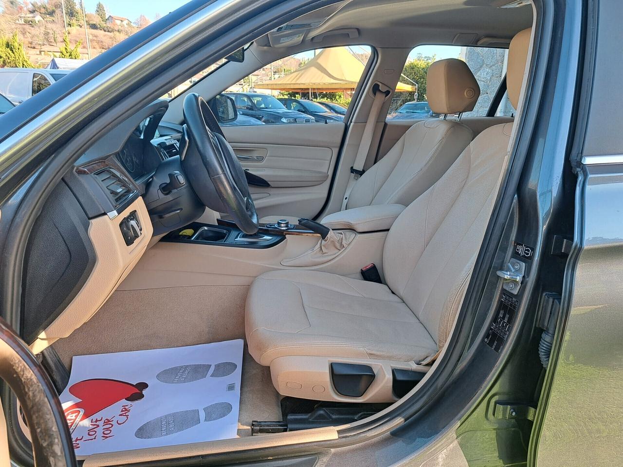 Bmw 330dA Touring Luxury/ AUT