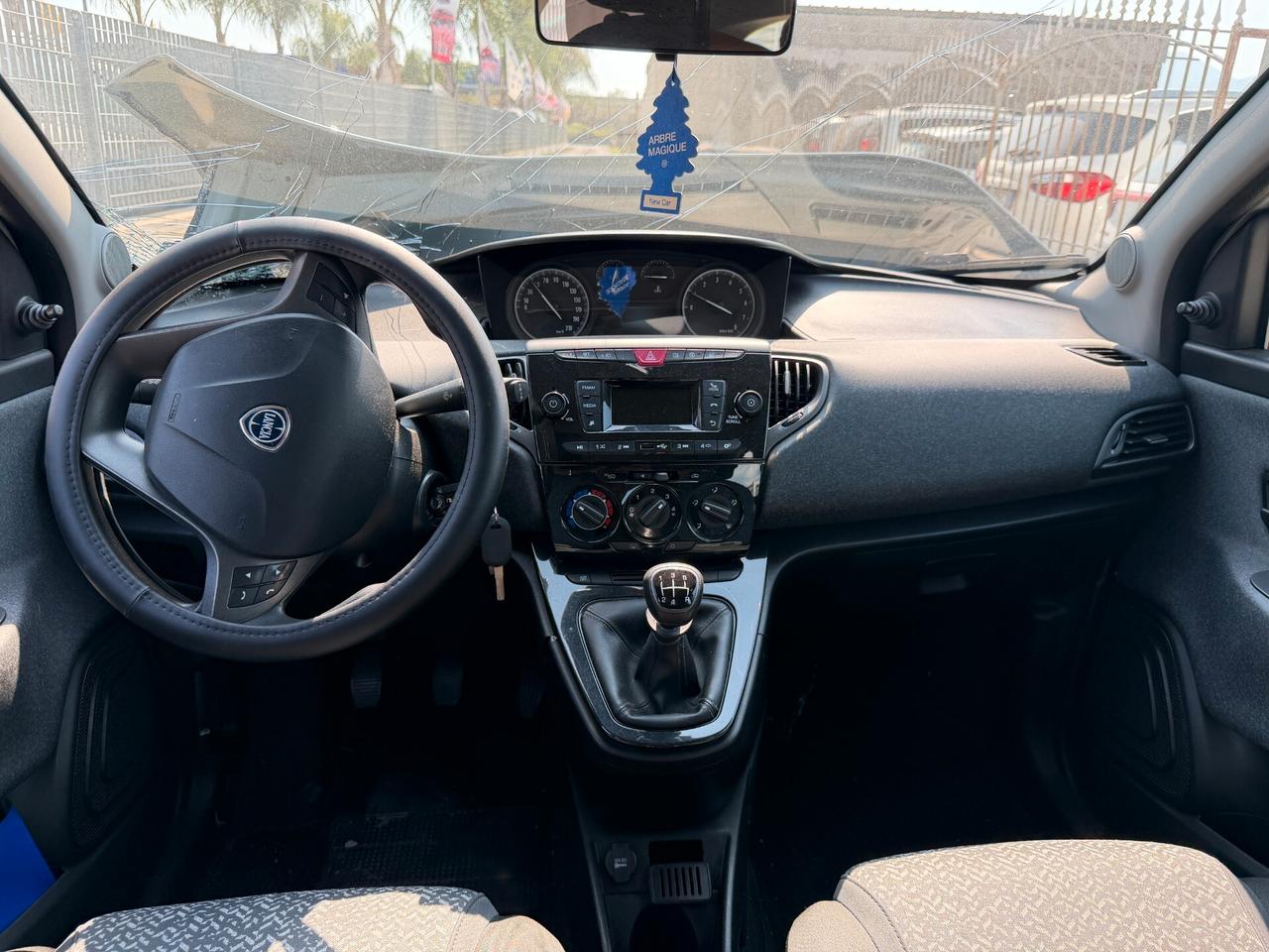 LANCIA YPSILON 2019 1.2 BENZINA 69 CV *AIRB OK