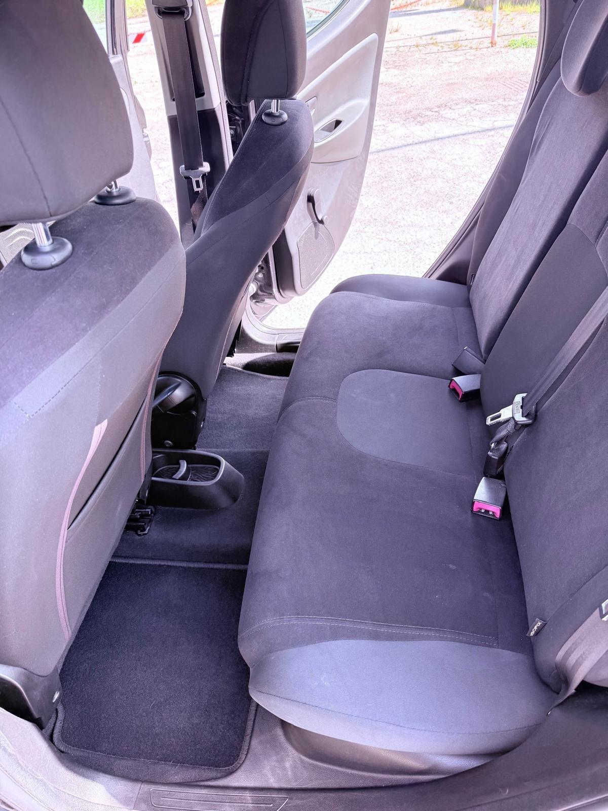 Lancia Ypsilon 1.3 MJT 16V 95 CV 5 porte Ok neopatentati