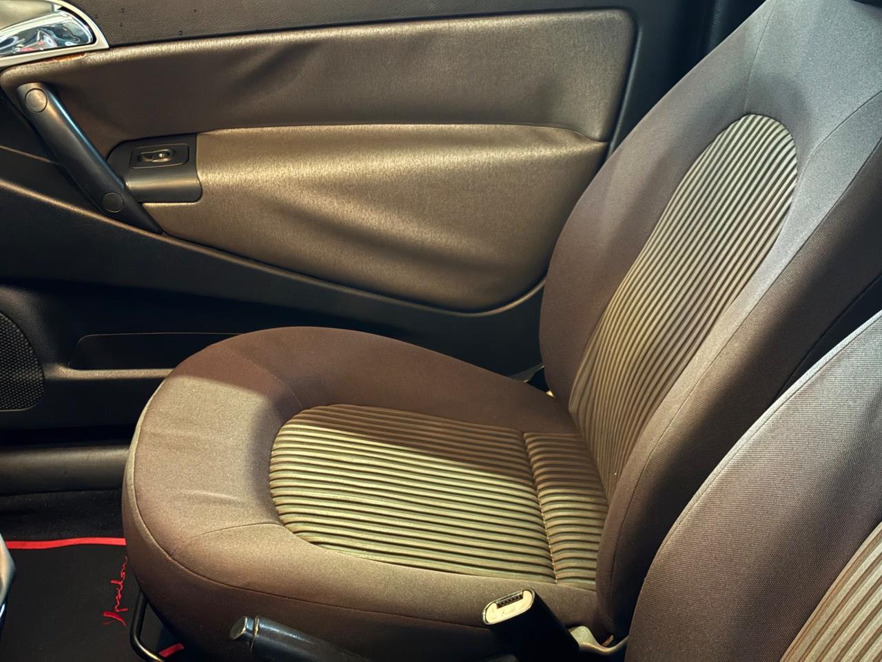 Lancia Ypsilon 1.2 Versus