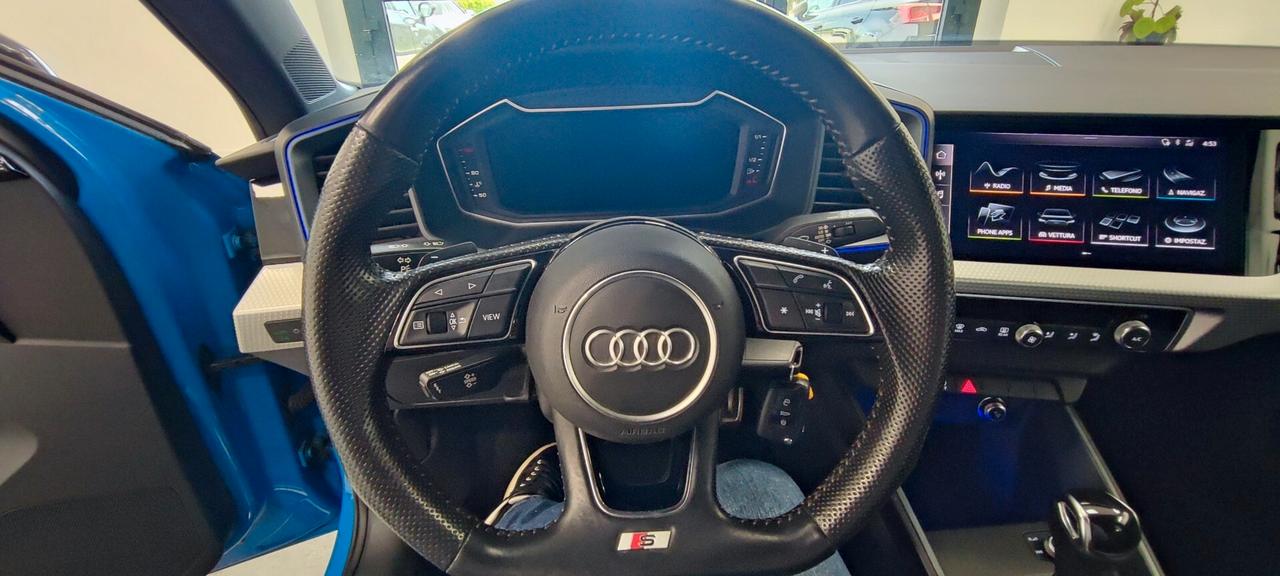 Audi A1 SPB 40 TFSI S tronic line edition