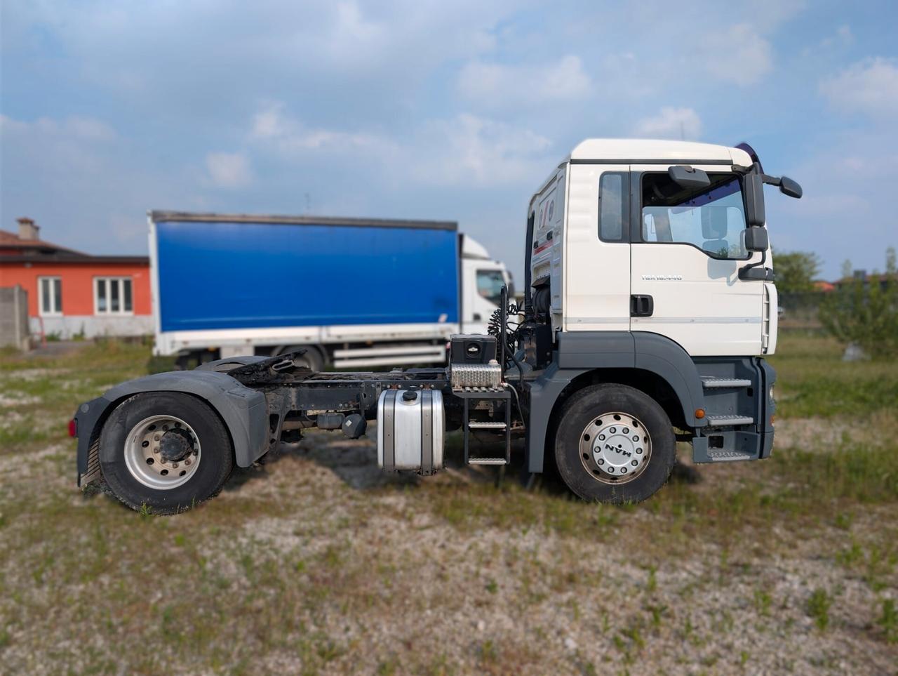 TRATTORE STRADALE MAN TGA 18.440