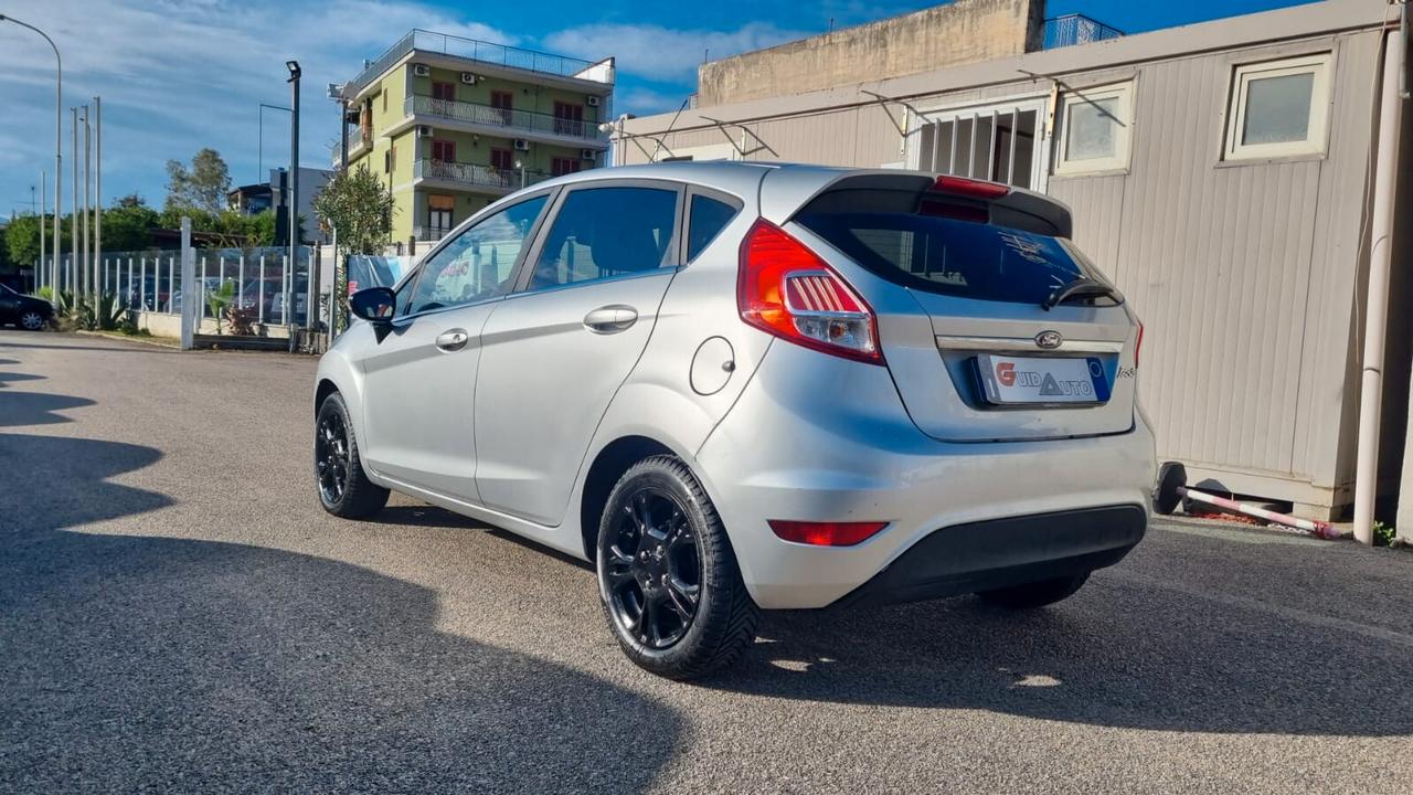 Ford Fiesta 1.5 TDCi 75CV 5 porte Titanium
