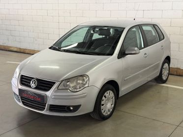 Volkswagen Polo 1.4/75CV 16V 5p. Sportline