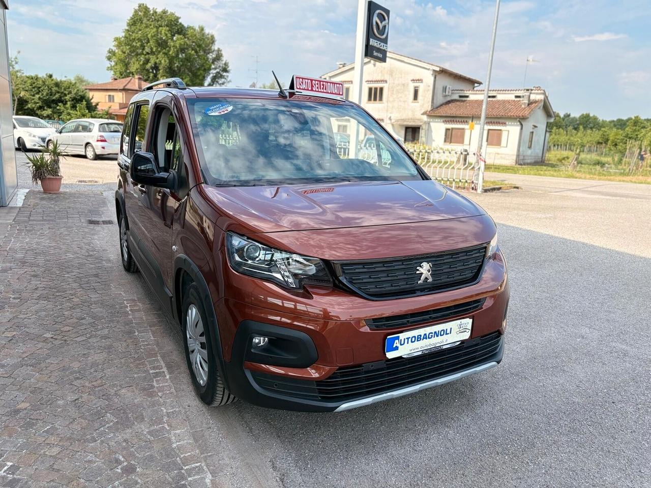 Peugeot Rifter GT motore elettrico 136 CV 50 kWh SPOTICAR