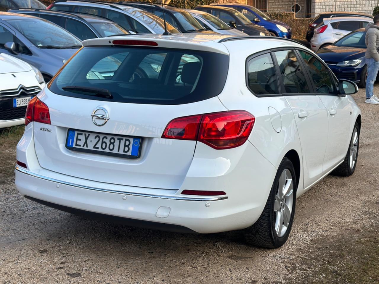 Opel Astra 1.4 Turbo 140CV Sports Tourer GPL Tech Cosmo