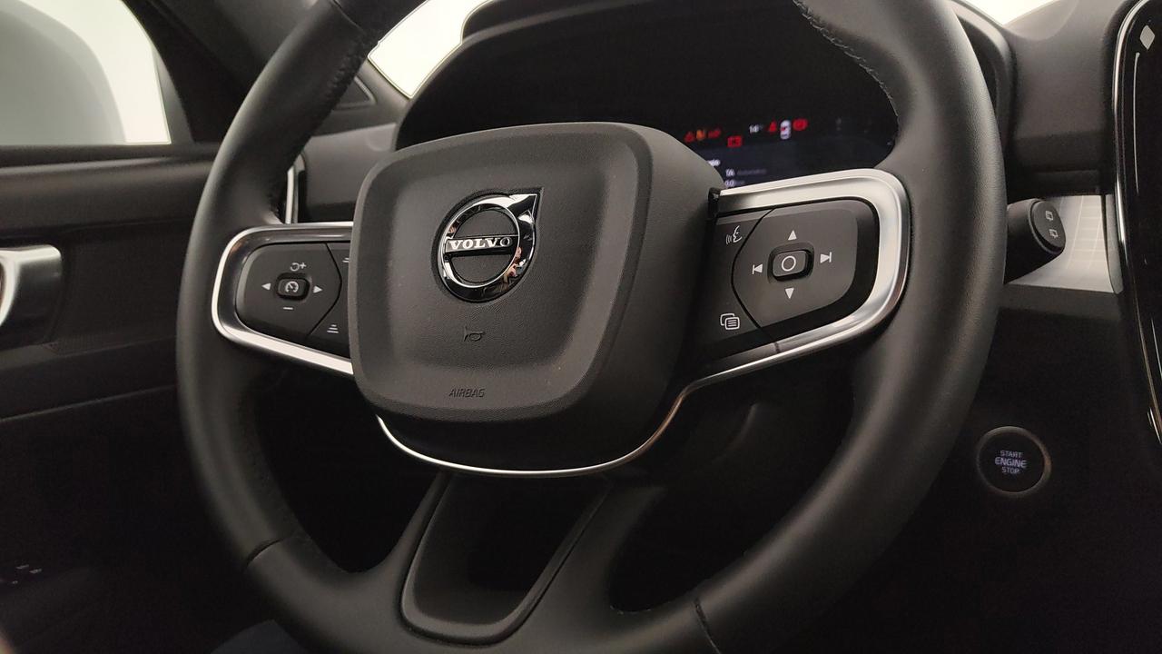 VOLVO XC40 2.0 b3 Core auto