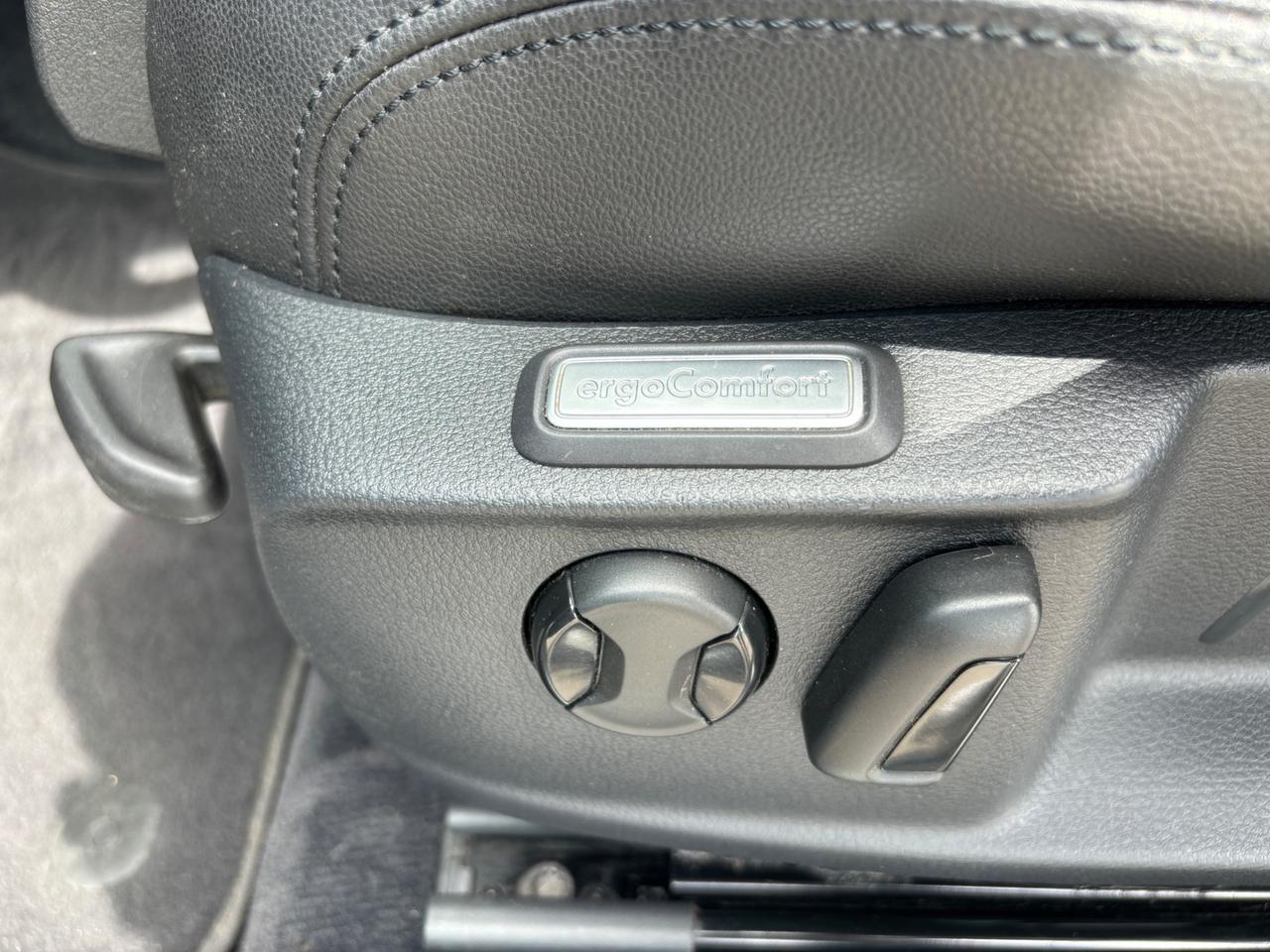 Volkswagen Passat Variant 2.0 TDI Highline BlueMotion Technology - 2015