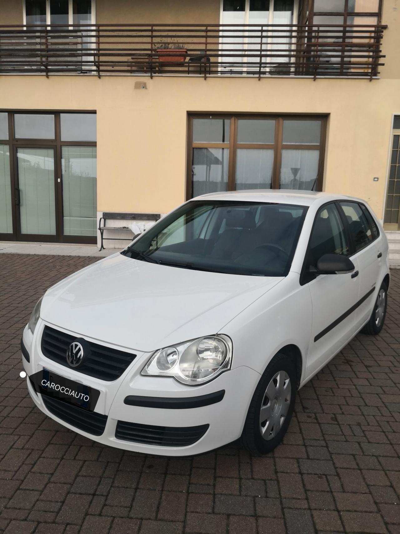 Volkswagen Polo 1. 2 benzina neopatentati