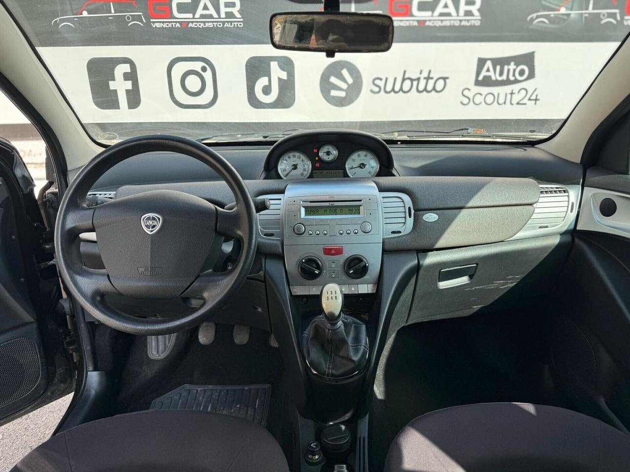 Lancia Ypsilon 1.2 Versus