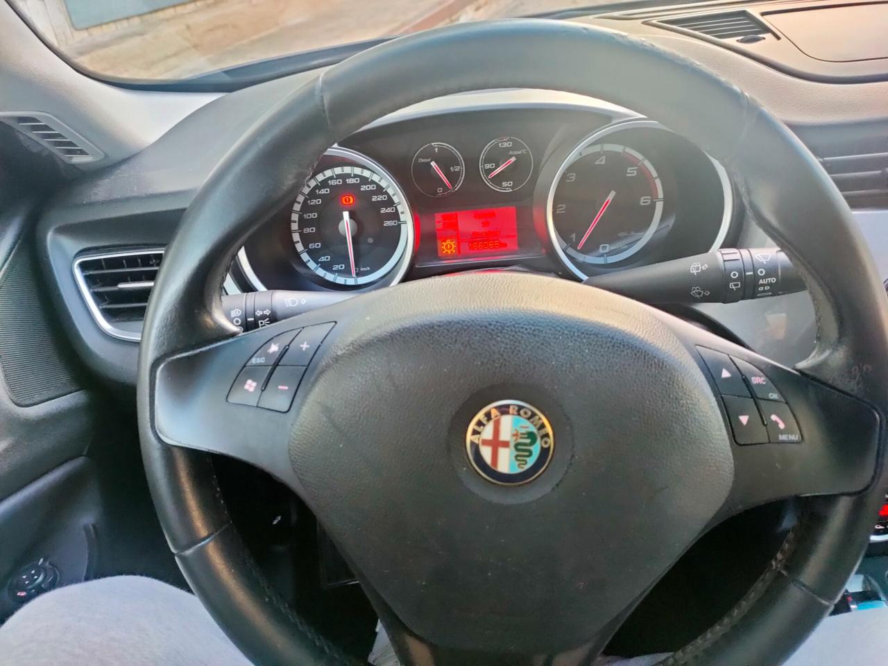 Alfa Romeo Giulietta 1.6 JTDm-2 105 CV Distinctive