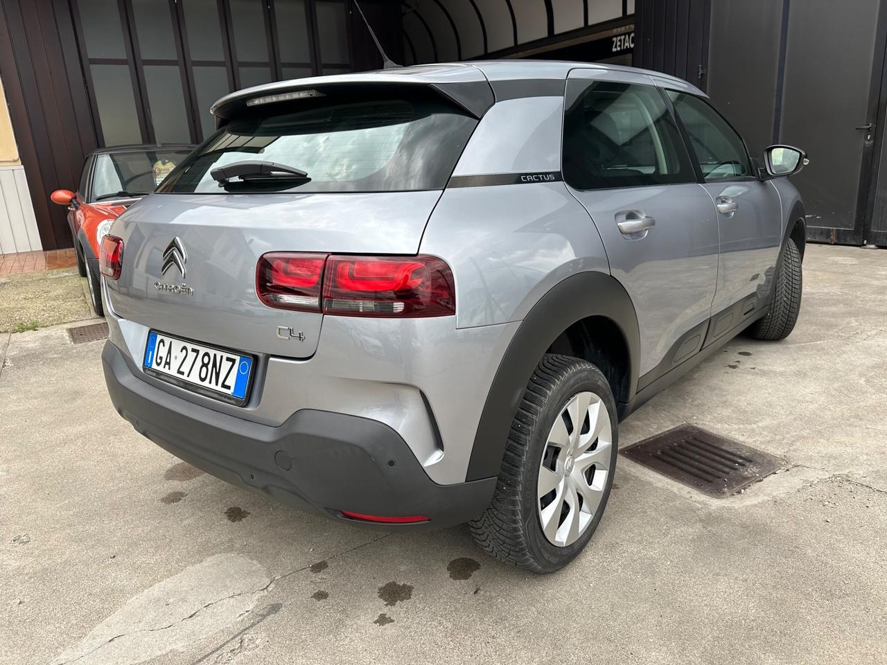 Citroen C4 Cactus BlueHDi 100 S&S Shine