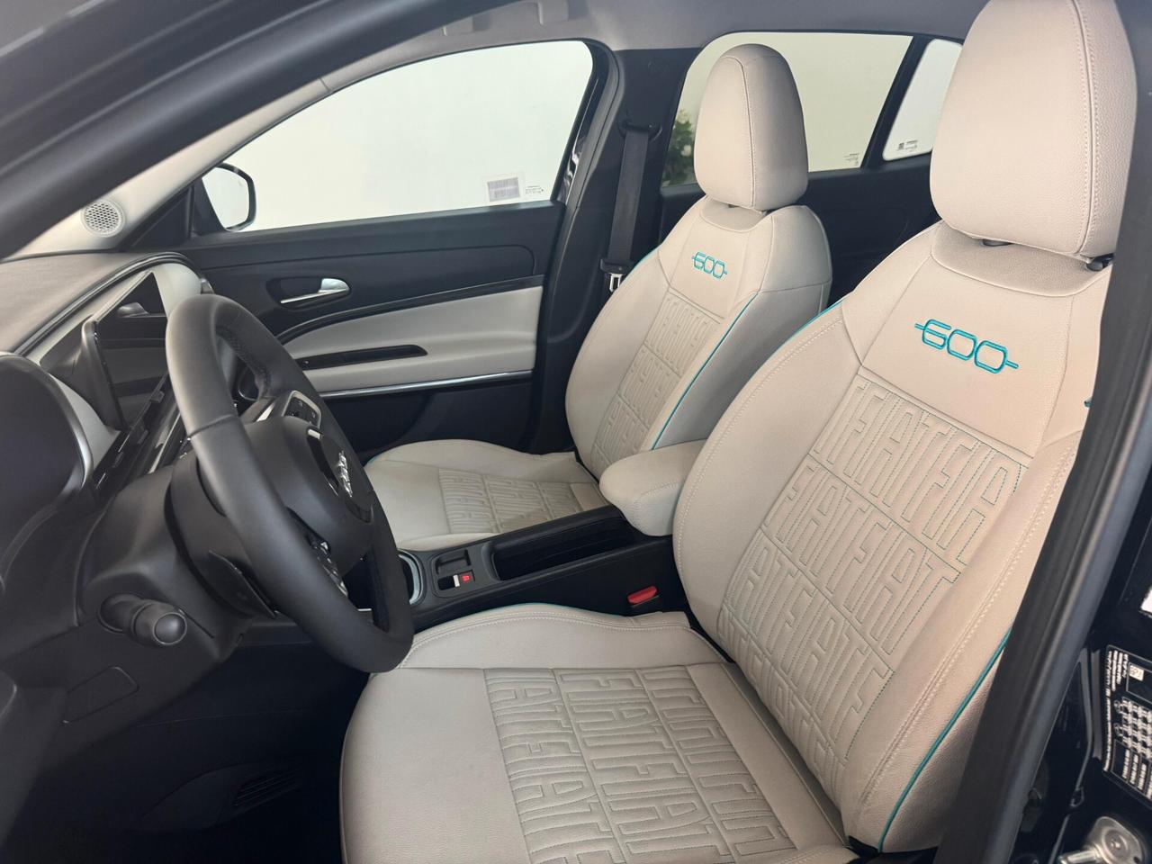 Fiat 600 Hybrid 110 CV DCT MHEV La Prima