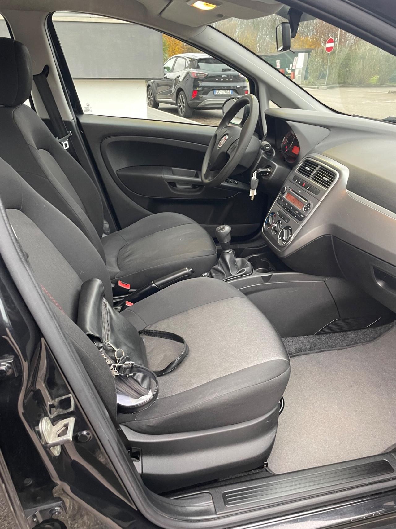 Fiat Punto 1.3 MJT anno 2014 ok per neo patentati