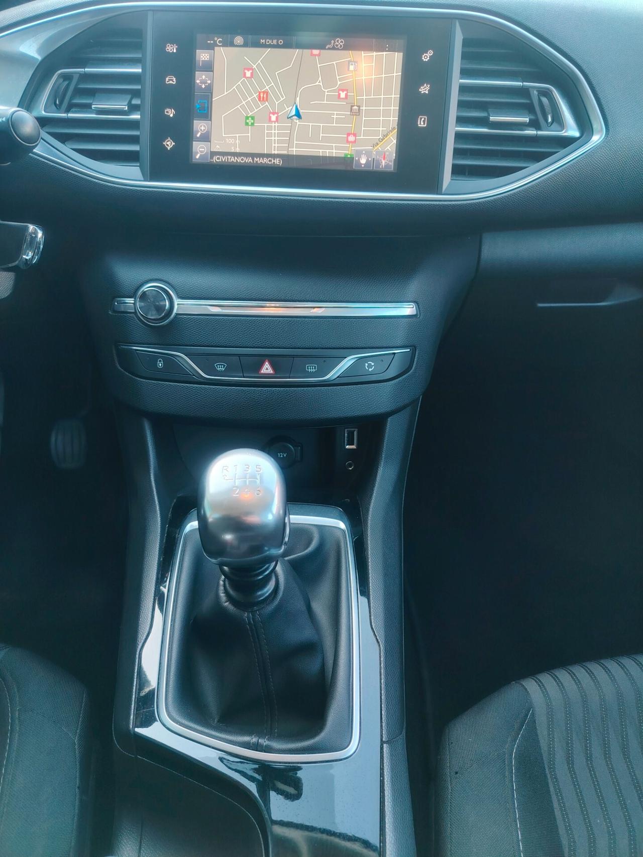 Peugeot 308 BlueHDi 120 S&S SW Business