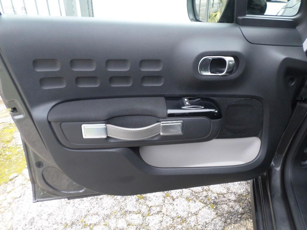 Citroen C3 PureTech 110 S&S EAT6 Shine