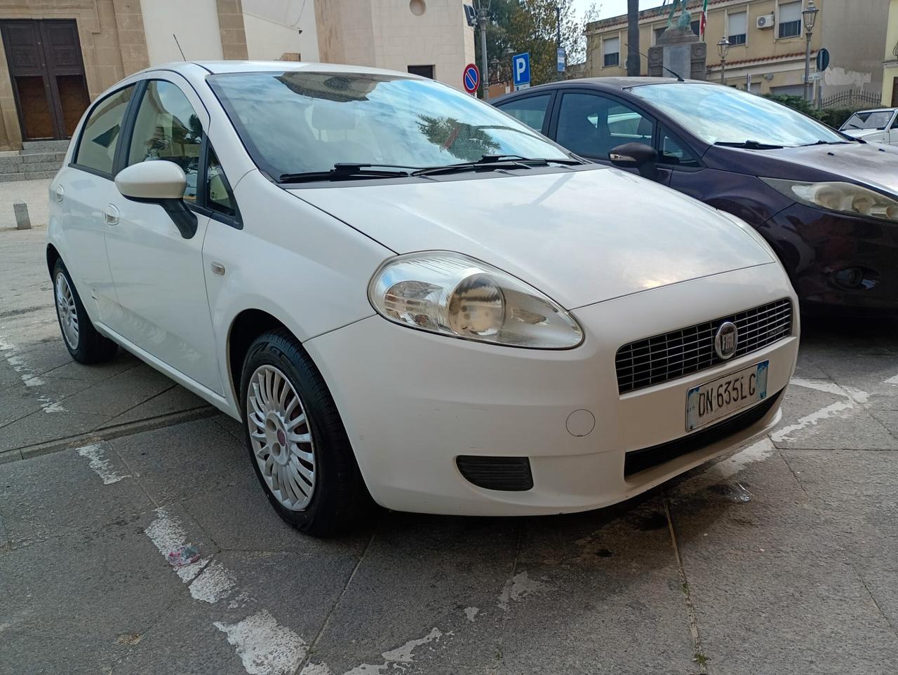Fiat Grande Punto 1.3 Multijet 75CV Diesel – Frizione Nuova – 5 Porte – Bassi Consumi