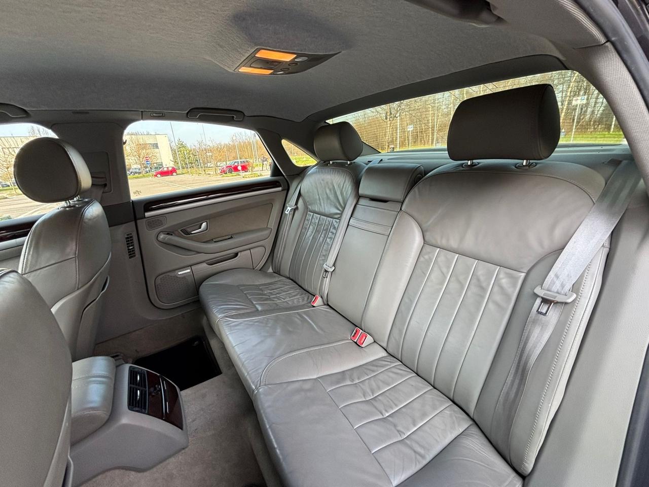 Audi A8 3.0 V6 TDI F.AP. quattro tiptronic