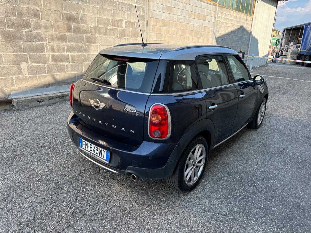 Mini Cooper D Countryman Mini 2.0 Cooper D Automatica TETTO