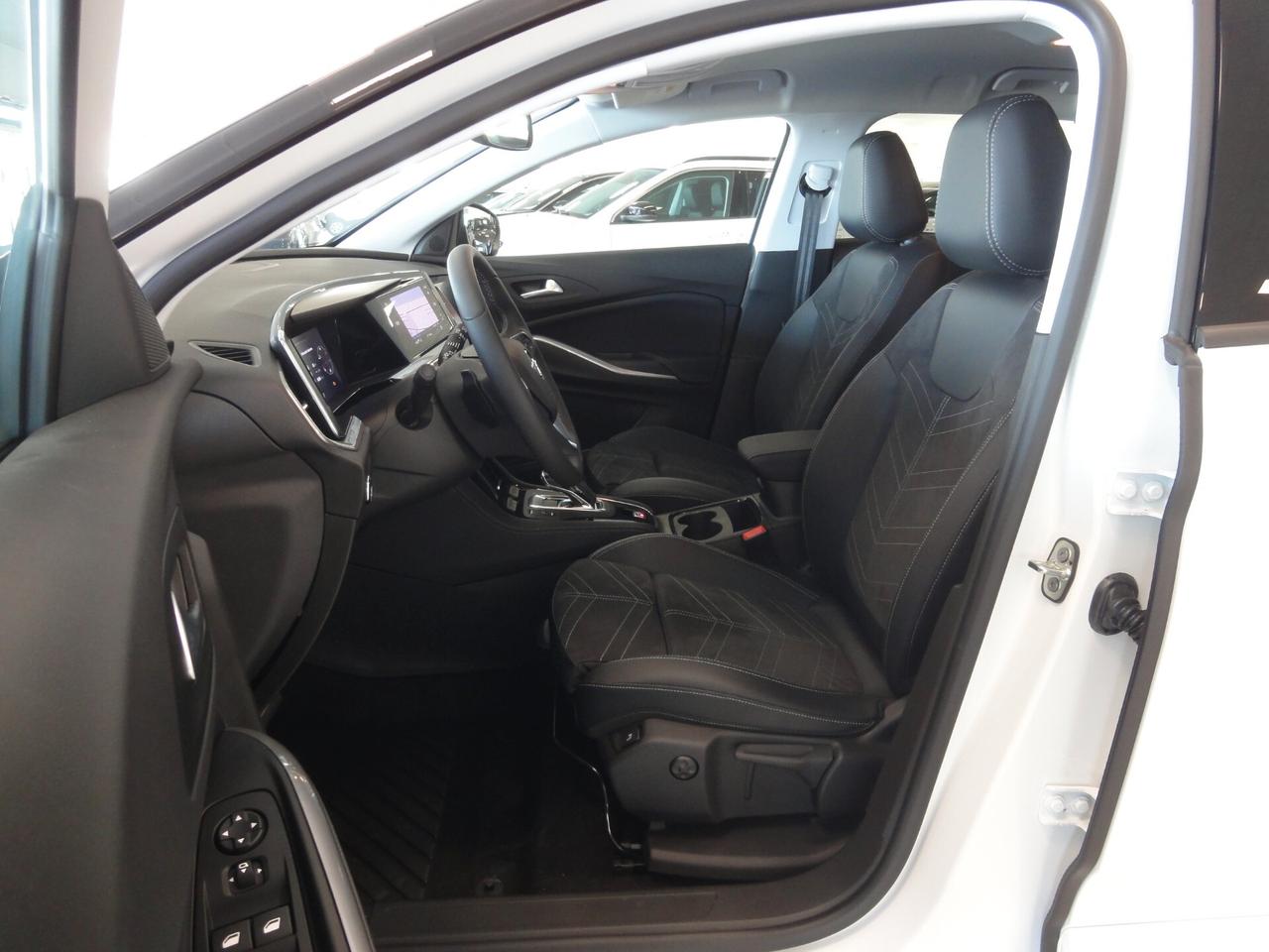 OPEL GRANDLAND ULTIMATE 1.5d 130cv/96kw AT8 Cambio Automatic - Fari Led Matrix - NAVY