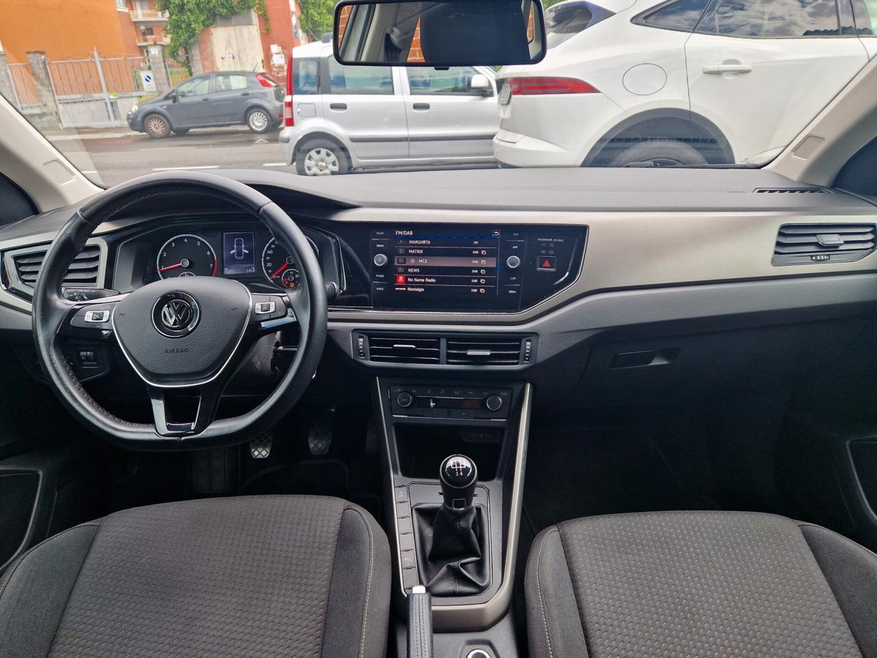 Volkswagen Polo 1.0 80CV "55.200 km" Carplay, Sensori, Clima bizona