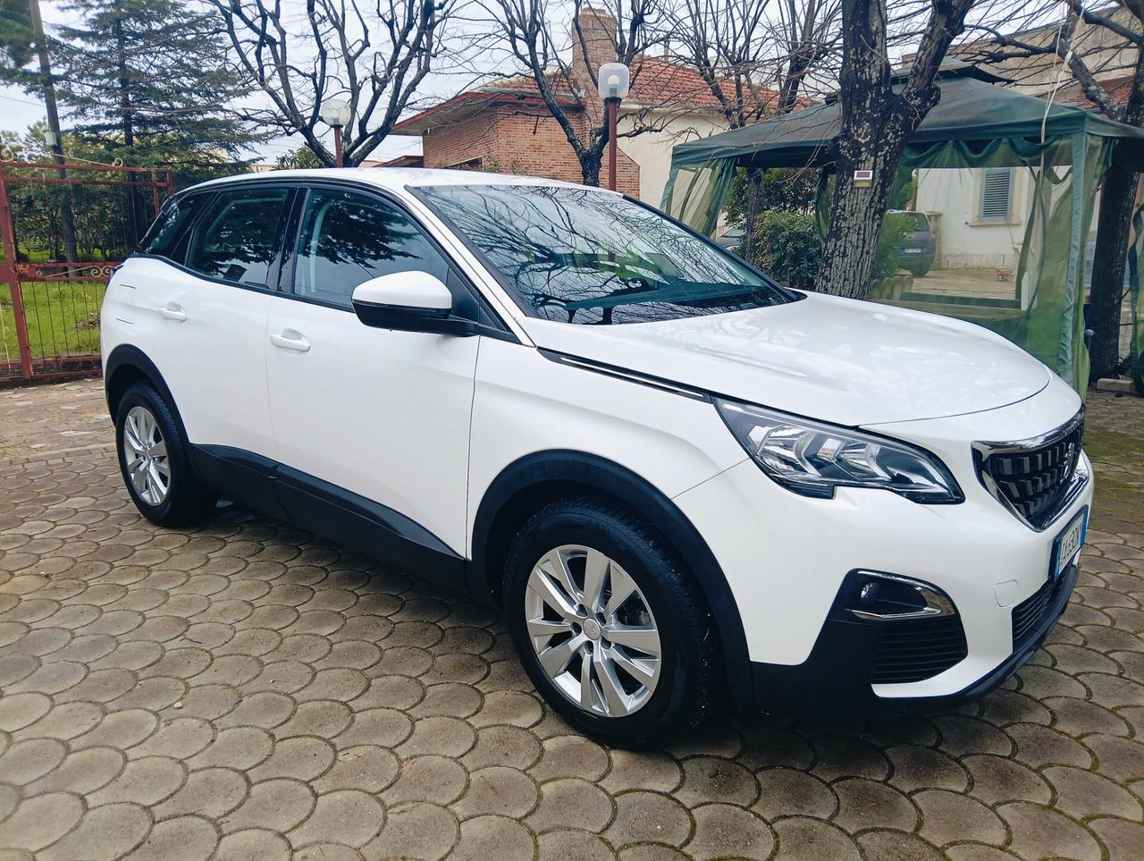 Peugeot 3008 BlueHDi 130 S&S Business