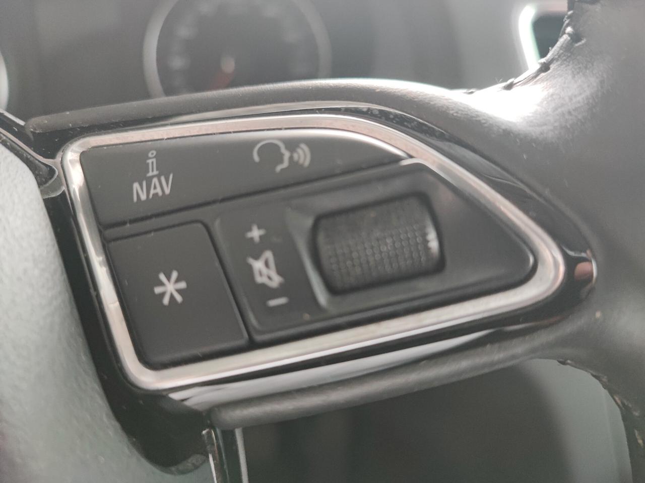 Audi Q3 2.0 TDI 120 CV Design