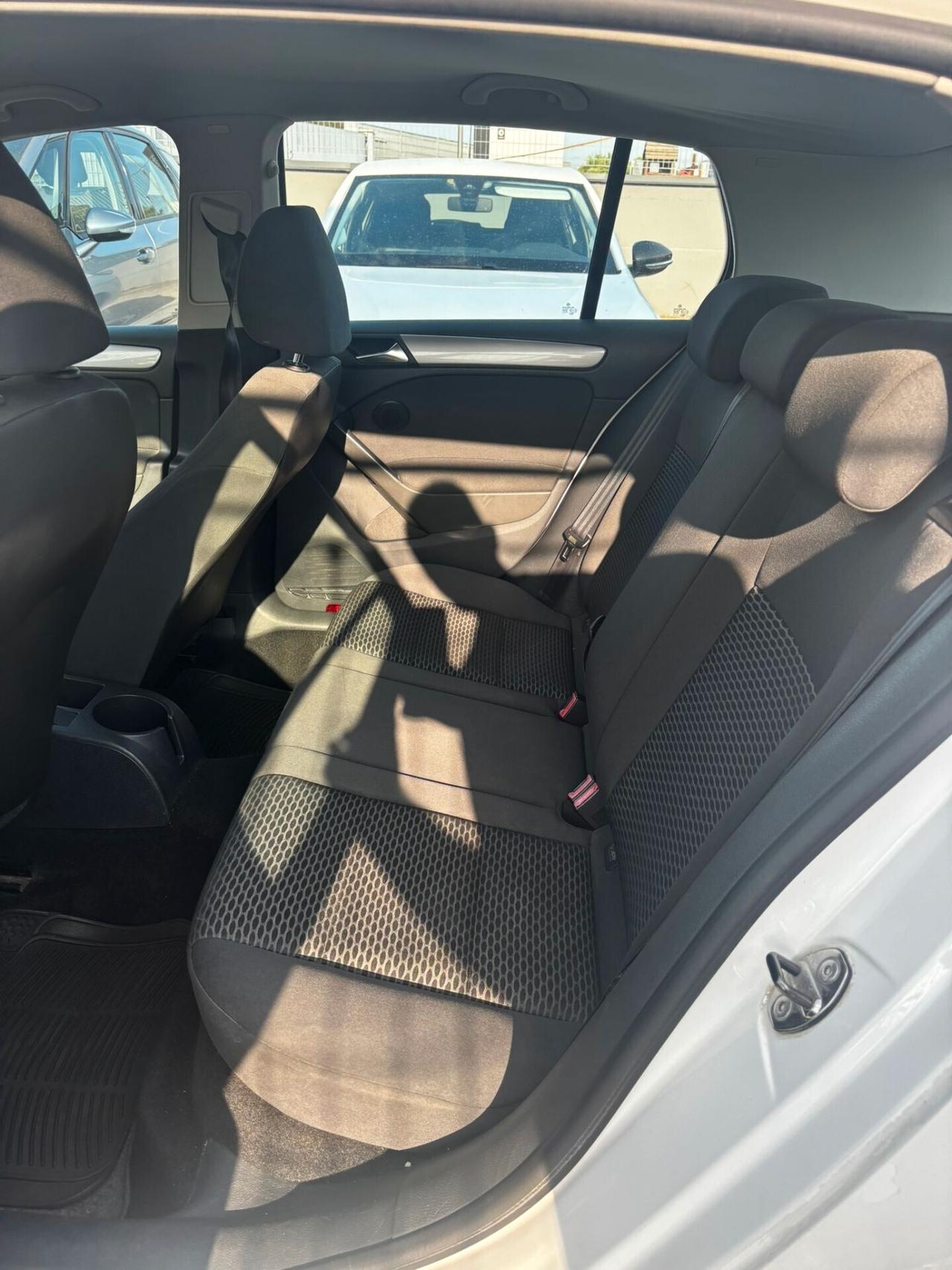 Volkswagen Golf 1.6 TDI DPF 3p. Highline
