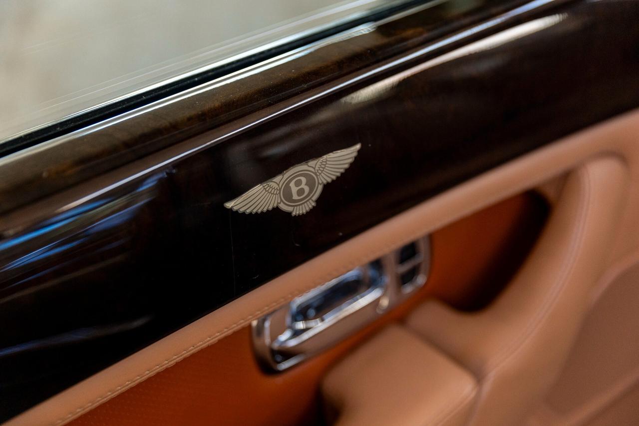 Bentley Arnage Le Mans Series