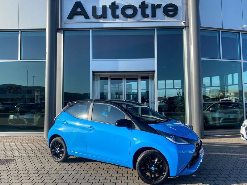 Toyota Aygo 1.0 VVT-i 69 CV 5 porte x-cite