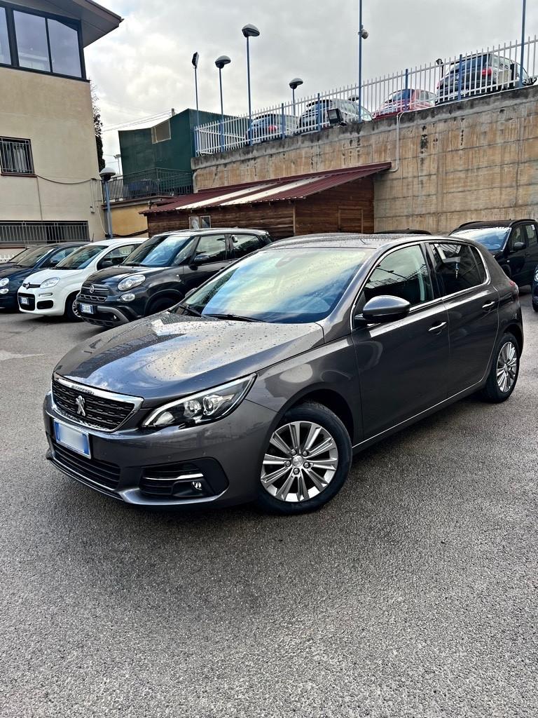 Peugeot 308 Turbo 130 Allure 2021 km 86.000