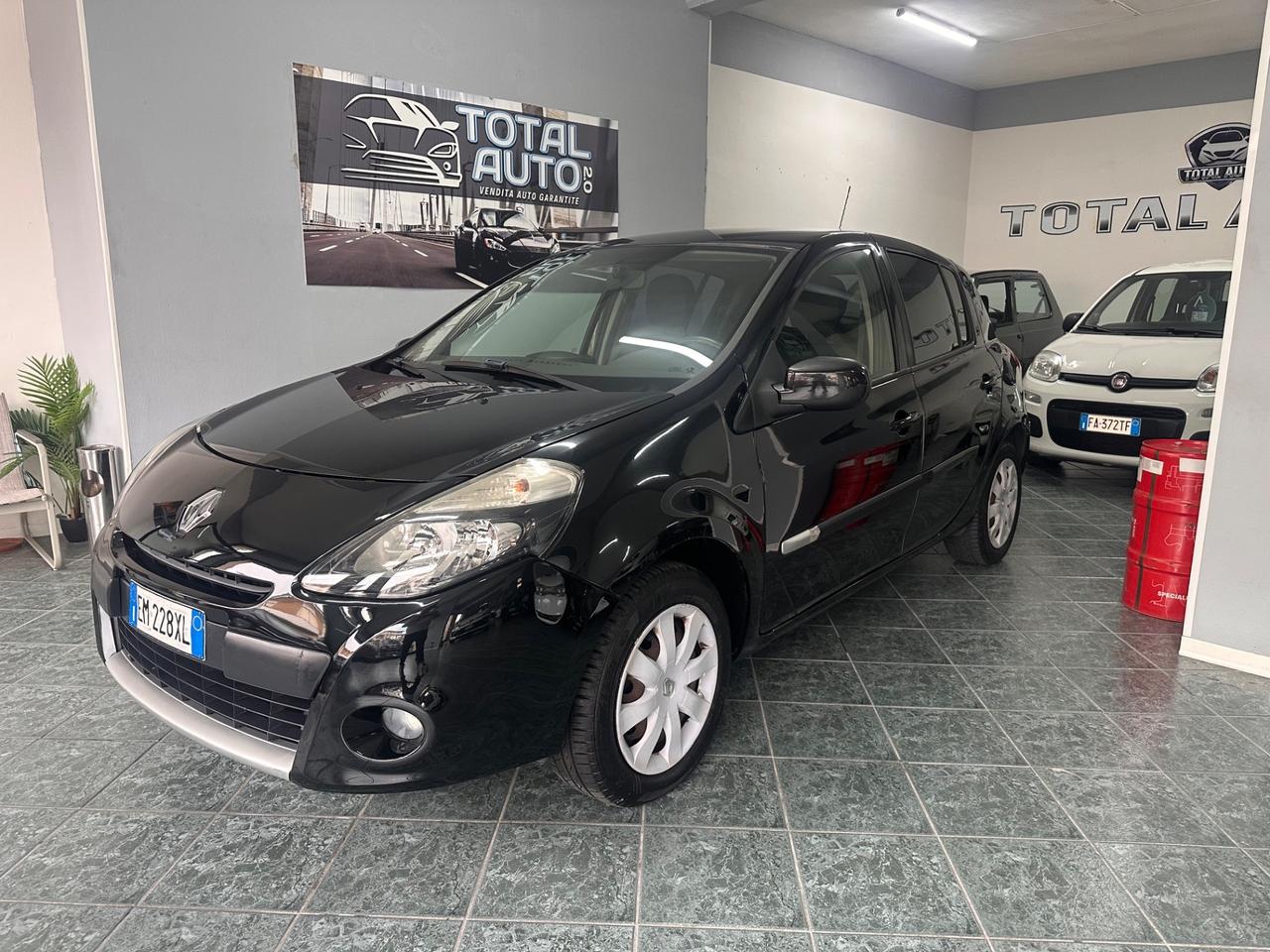 Renault Clio 1.2 16V 5 porte GPL Dynamique