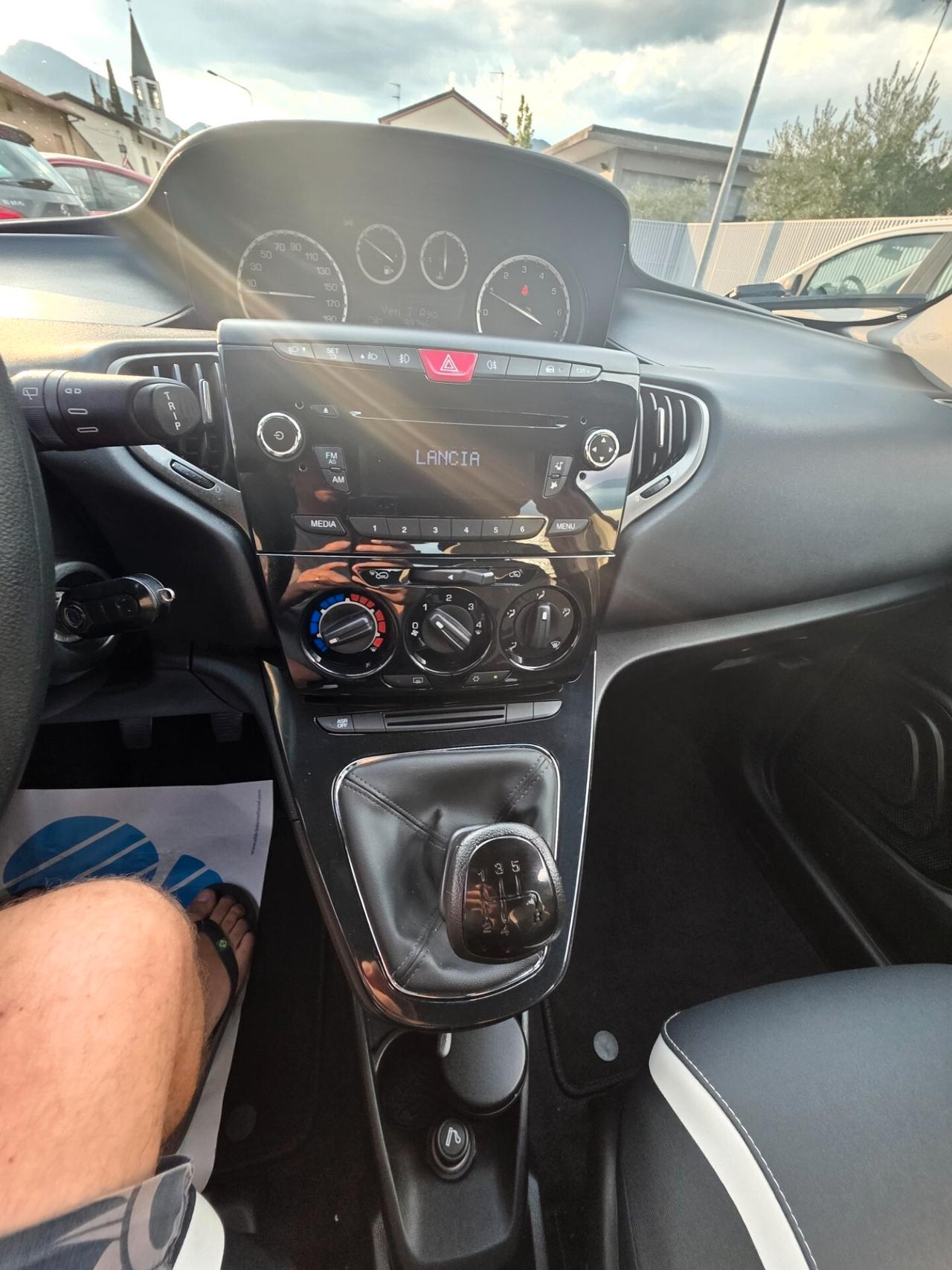 Lancia Ypsilon 1.2 69cv perfetta e garantita 12 mesi