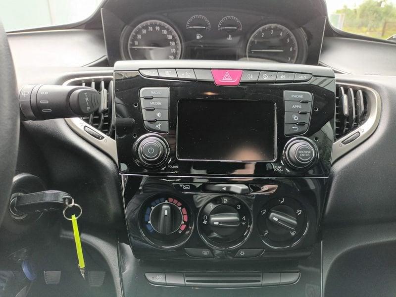 Lancia Ypsilon 1.2 69cv Start& Stop Gold